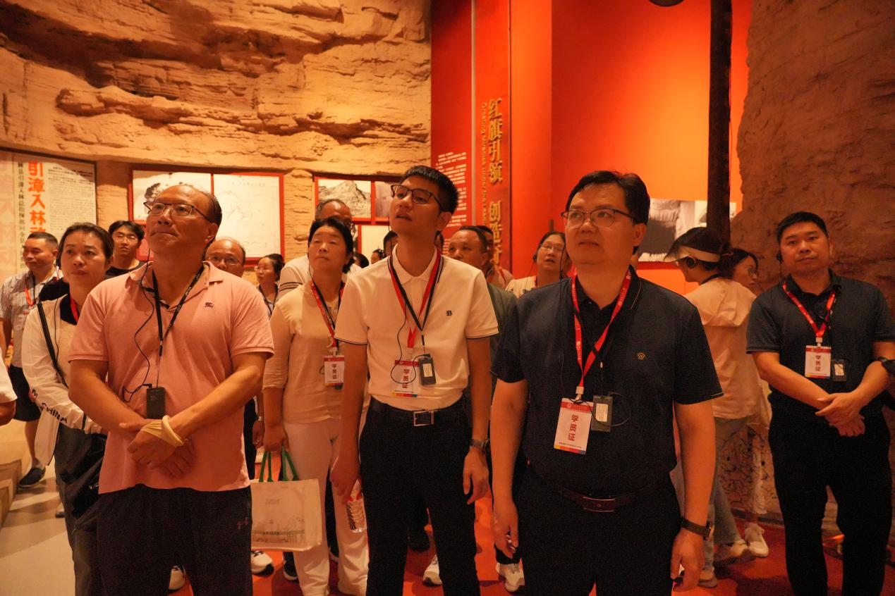 beat365体育官方网站:传承红旗渠精神 奋楫笃行担使命_fororder_图片9