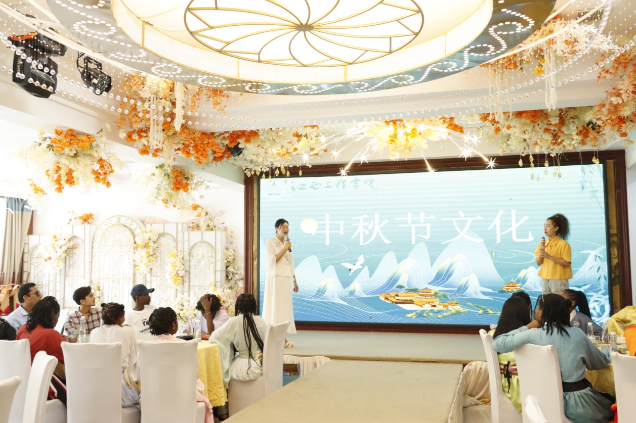 beat365体育官方网站:外国留学生沉浸式体验“中秋”_fororder_图片2
