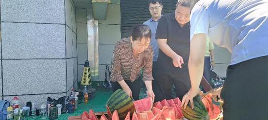 说明: 42ab28cee2b1112b7bc5f89109e8604 说明: 42ab28cee2b1112b7bc5f89109e8604